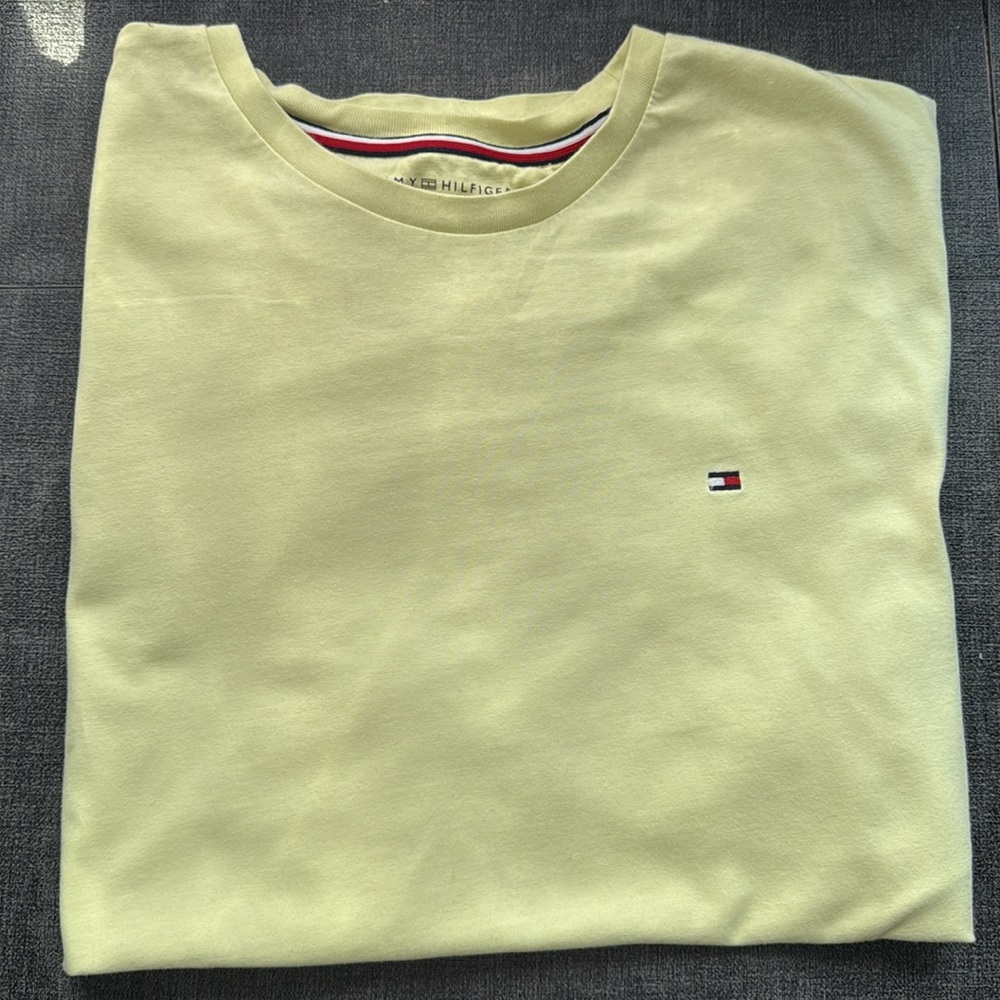 Yellow Tommy Hilfiger Short Sleeve Tee - XL